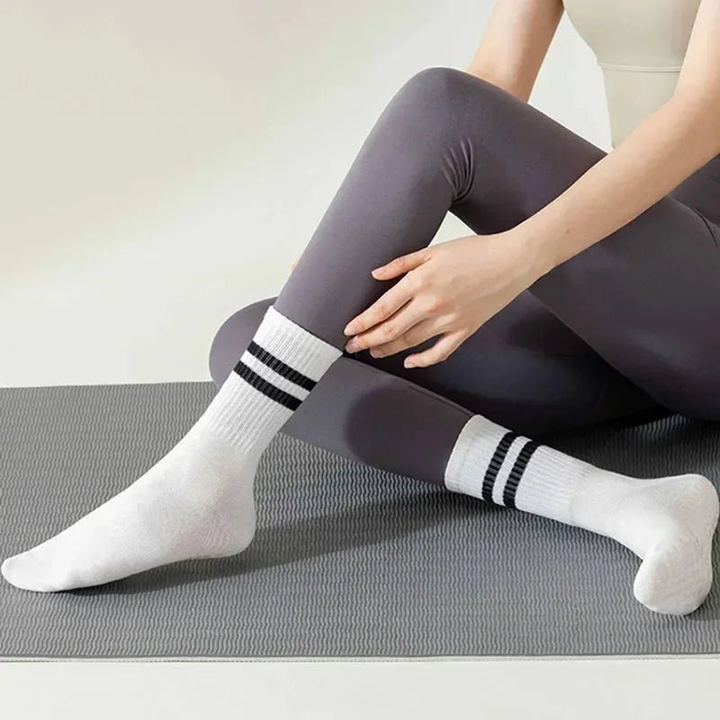 4 Pairs of Mid Tube Double Bar Striped Yoga Socks Anti Slip Dance Sports Breathable Socks Fitness Pilates Cotton Socks - PCWLDASHRES