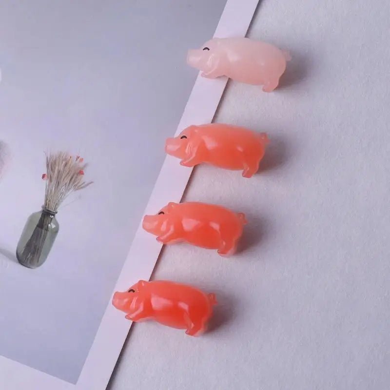 Car Pendant For Rear View Mirror Roasted Hog Ornament Color Changing Funny Cute Aesthetic Auto Interior Decoration Pendant For - PCWLDASHRES