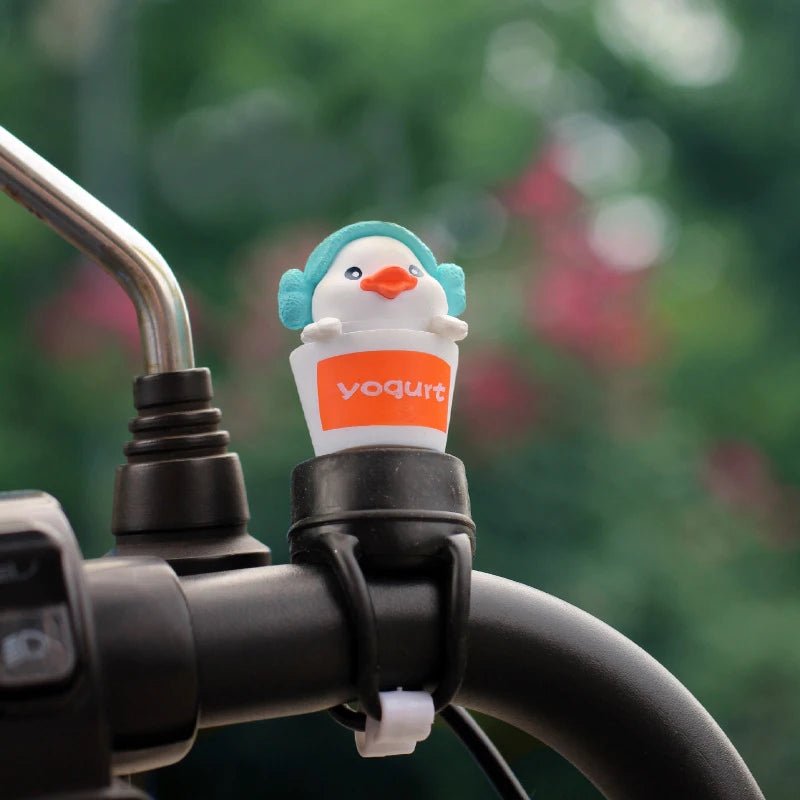Cute Little Yellow Duck Motorcycle Riding Handlebar Decoration Toy With Propeller Bike Moto Driving Ornaments - PCWLDASHRES