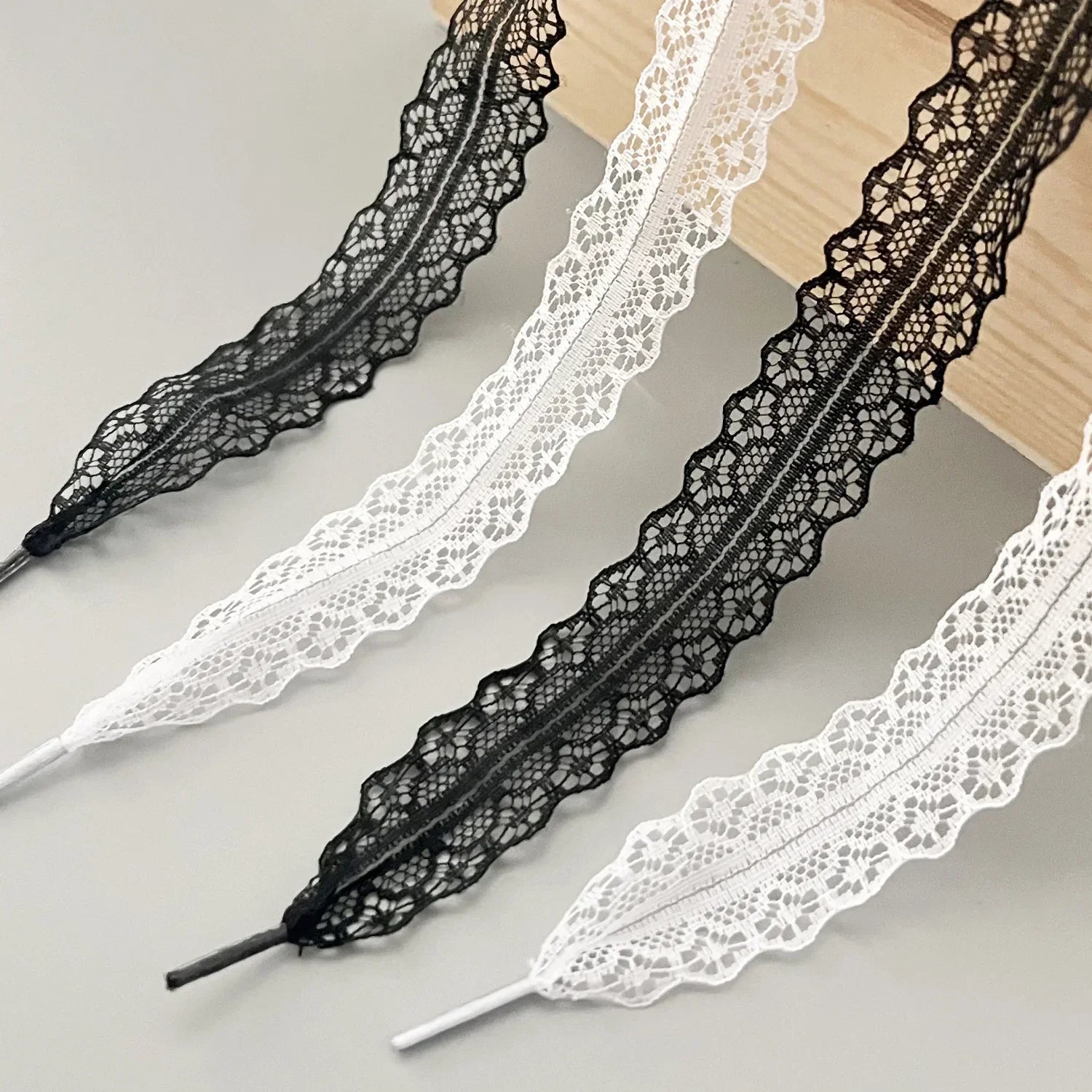 Hot Sale Lace Shoelaces for Women Casual Shoes 2.9CM Width Flat Shoelace for Sneakers Black White Shoe Laces Accessorices - PCWLDASHRES